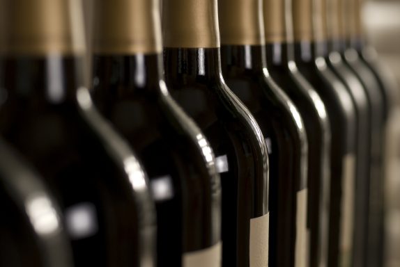 VINO TINTO PROTOS