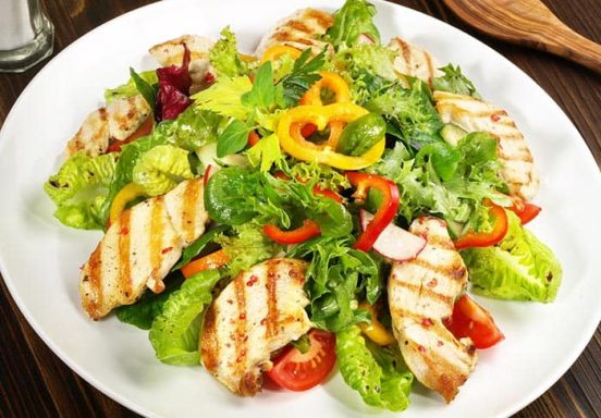 ENSALADA DE POLLO