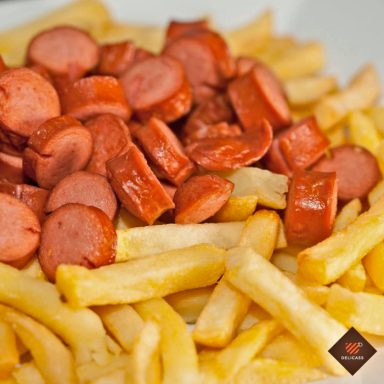 SALCHICHAS  CON PAPAS